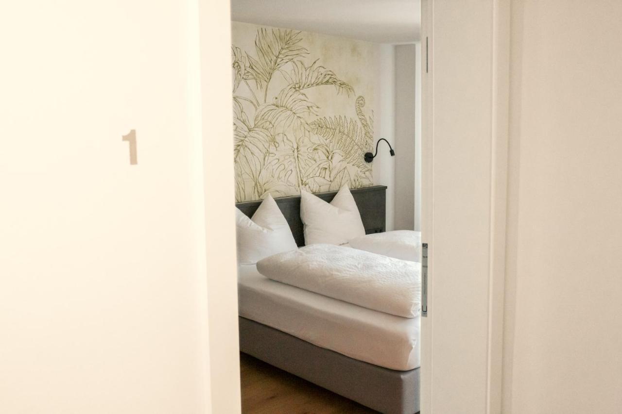 Das Hoelderlein - Altstadthotel Nuertingen Zewnętrze zdjęcie